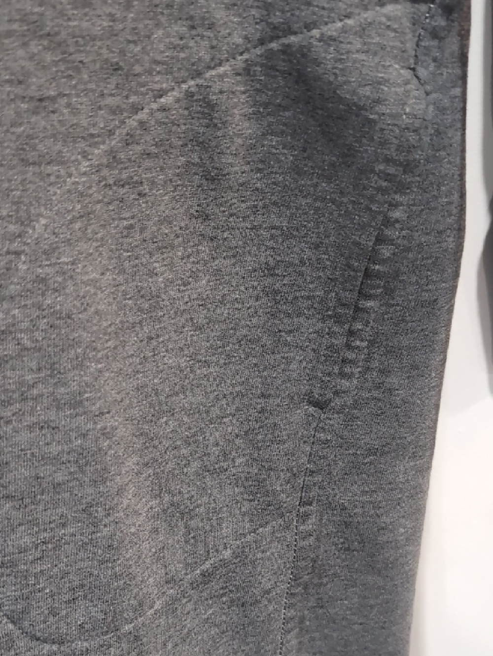 Frette 1860 Gray Hooded Terry Robe with Embroidered Lion Size XL - Picture 8 of 9